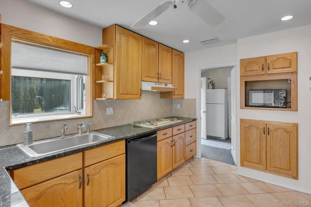1 Somner Drive Dix Hills NY 11746
