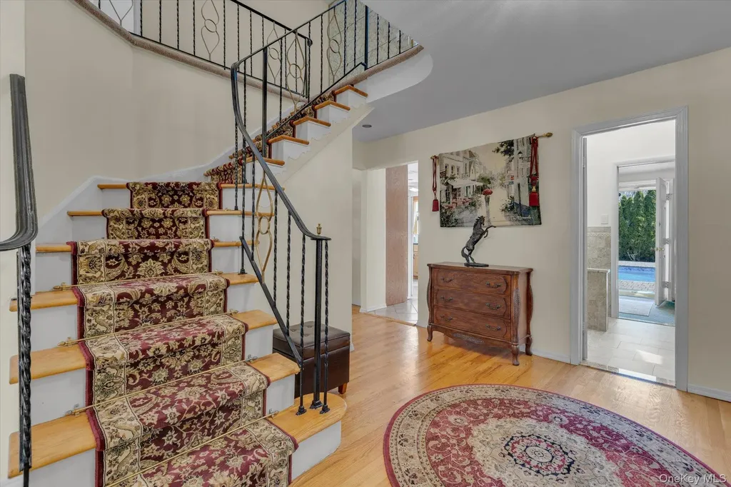 1 Somner Drive Dix Hills NY 11746