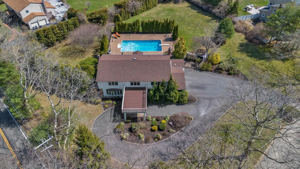 1 Somner Drive Dix Hills NY 11746