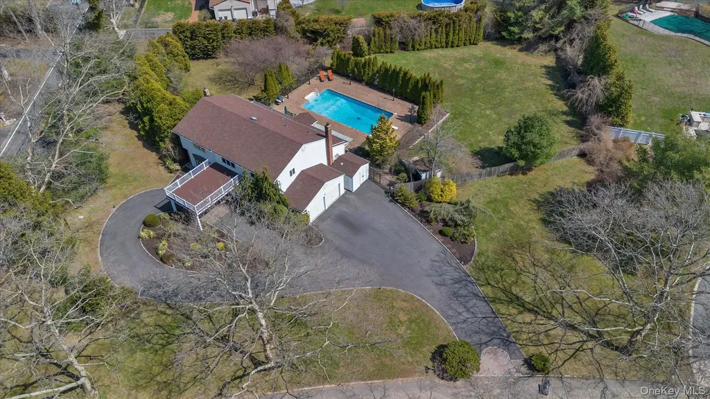1 Somner Drive Dix Hills NY 11746