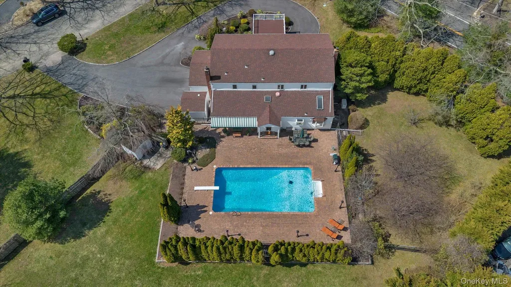 1 Somner Drive Dix Hills NY 11746