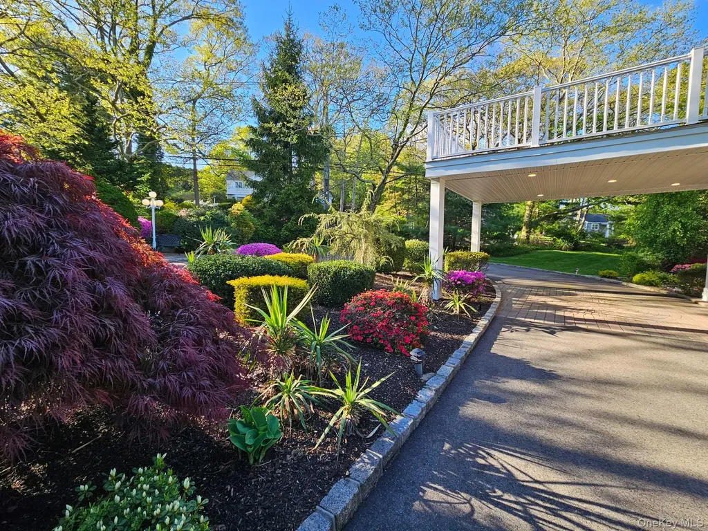 1 Somner Drive Dix Hills NY 11746