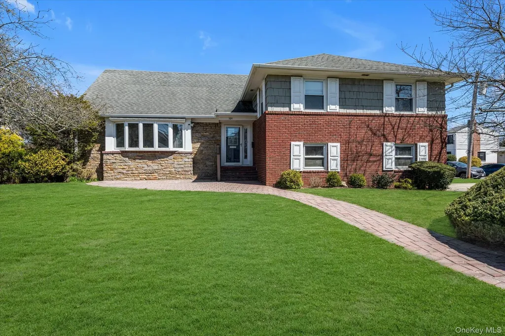 164 Blackheath Road Lido Beach NY 11561