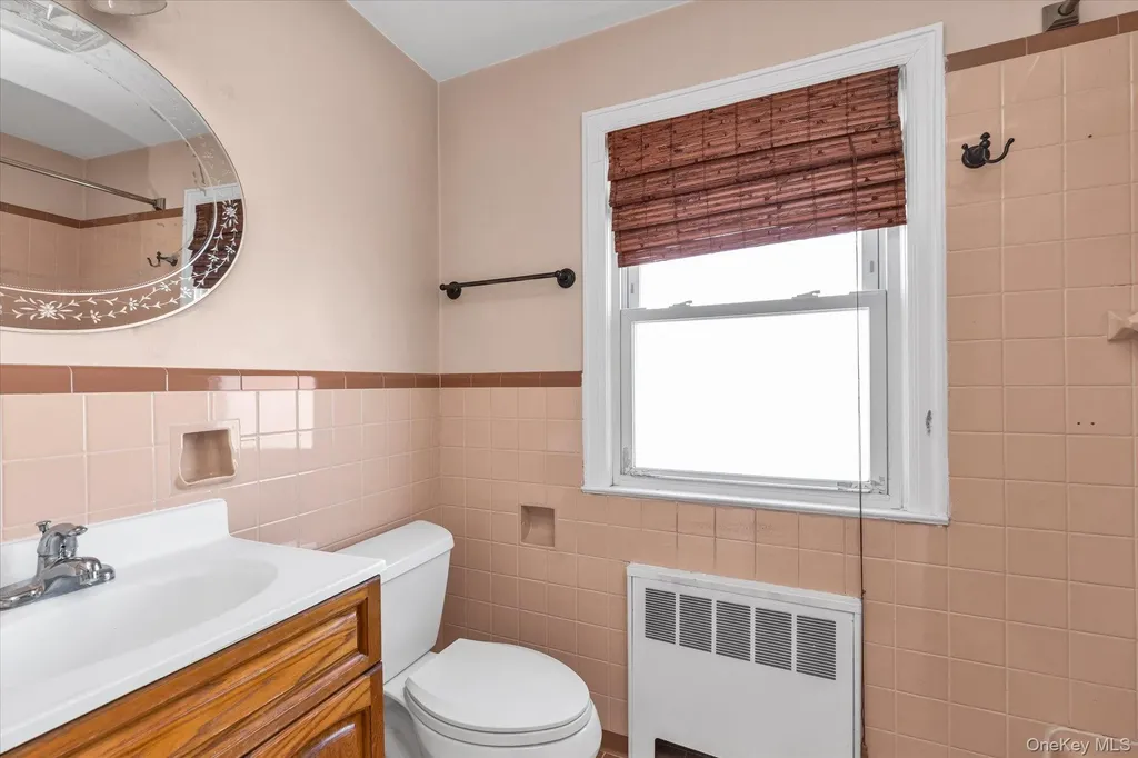 164 Blackheath Road Lido Beach NY 11561