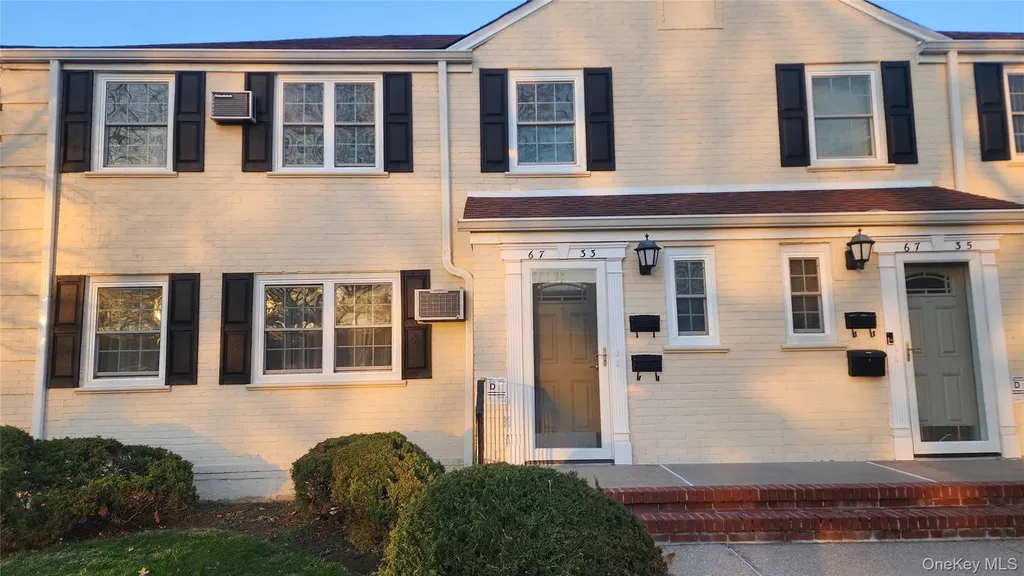 6733 223rd Road Bayside NY 11364
