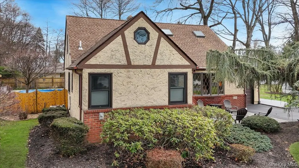 26 Edsall Avenue Nanuet NY 10954