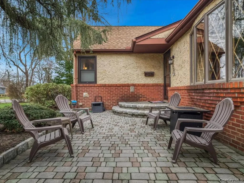 26 Edsall Avenue Nanuet NY 10954