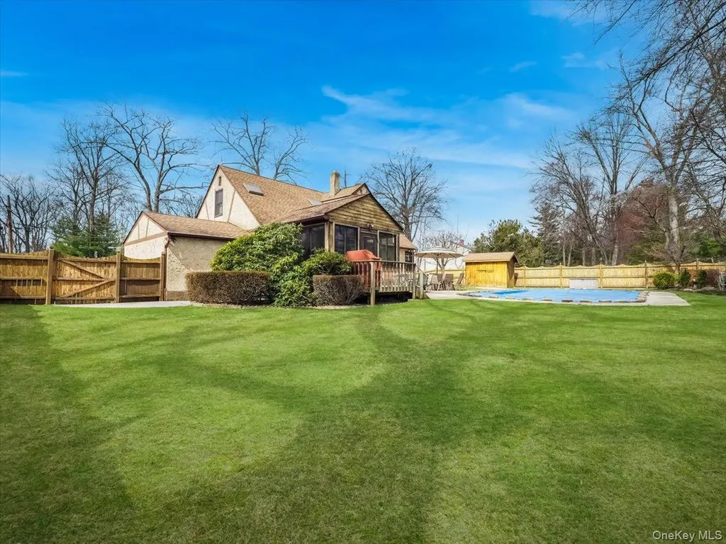 26 Edsall Avenue Nanuet NY 10954