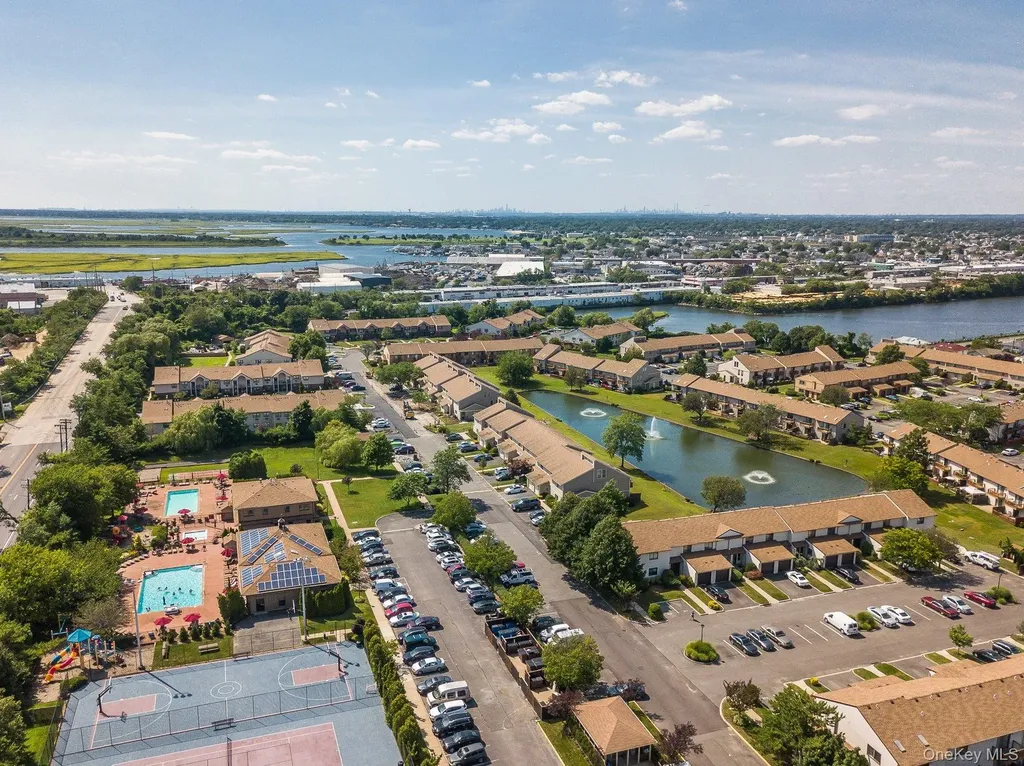 100 Daly Boulevard Oceanside NY 11572