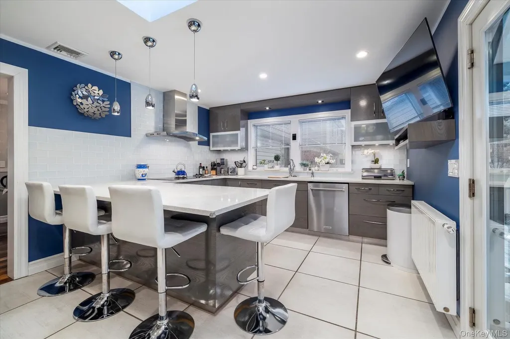 1053 Lydia Drive Franklin Square NY 11010
