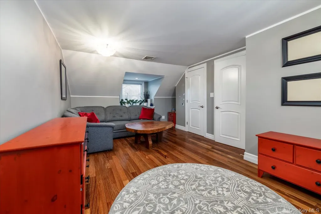 1053 Lydia Drive Franklin Square NY 11010