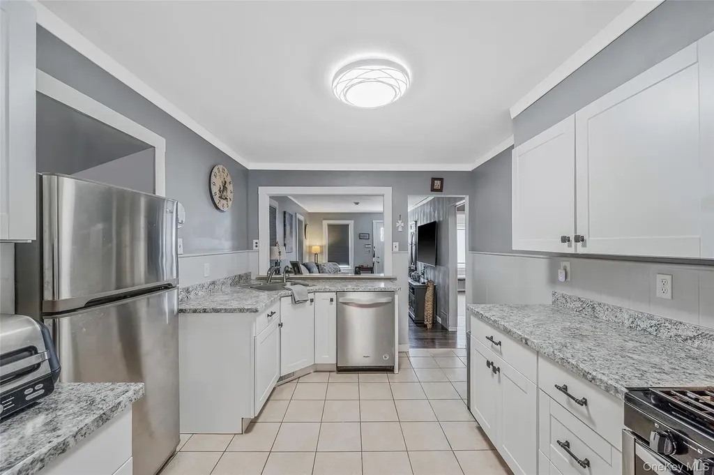 56 Bay Avenue Ronkonkoma NY 11779