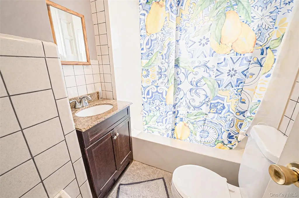 56 Bay Avenue Ronkonkoma NY 11779