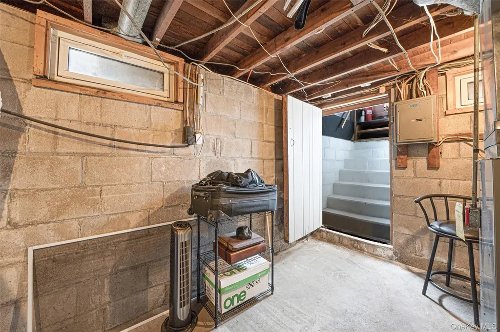 56 Bay Avenue Ronkonkoma NY 11779