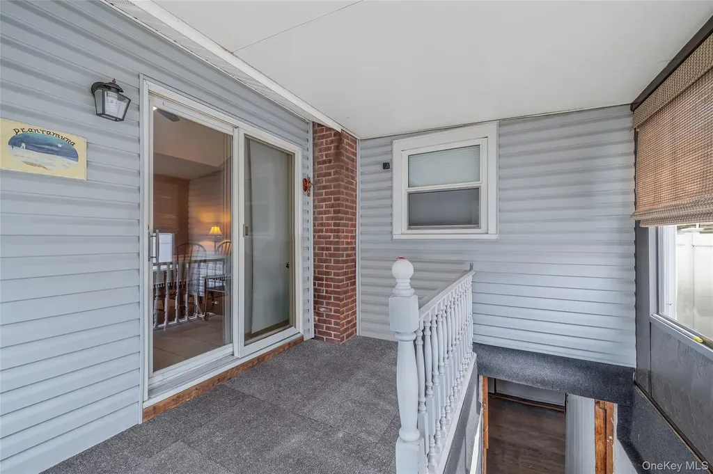56 Bay Avenue Ronkonkoma NY 11779