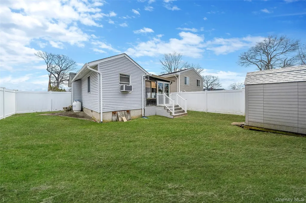 56 Bay Avenue Ronkonkoma NY 11779