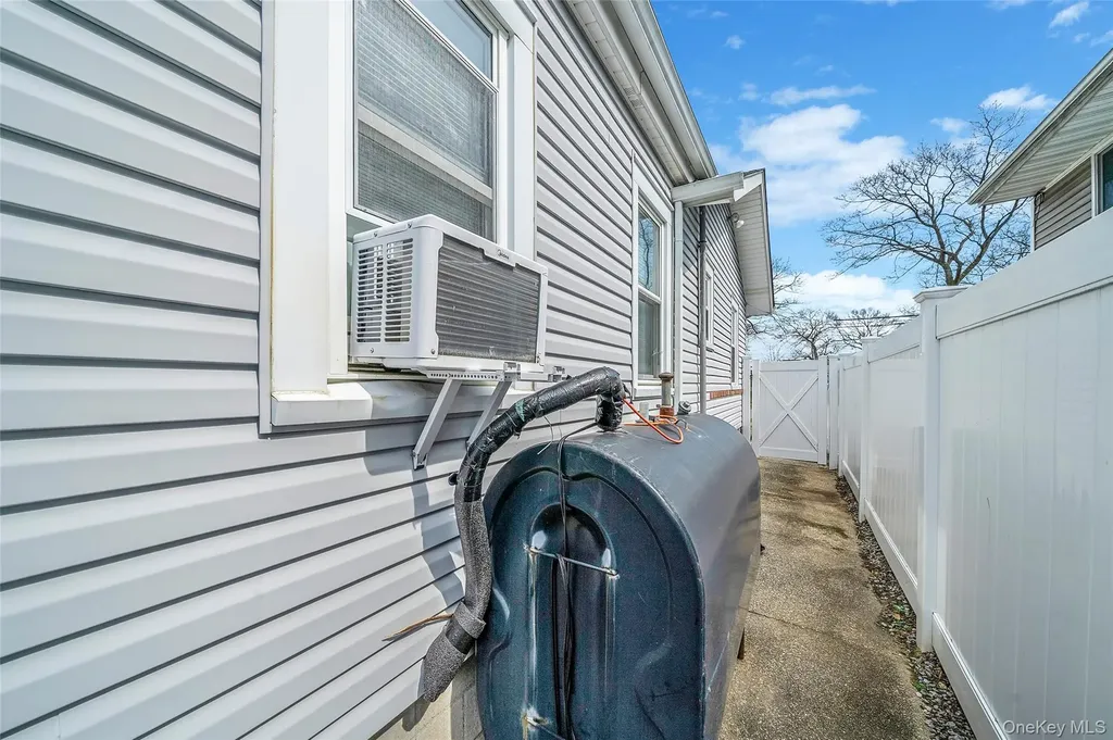 56 Bay Avenue Ronkonkoma NY 11779
