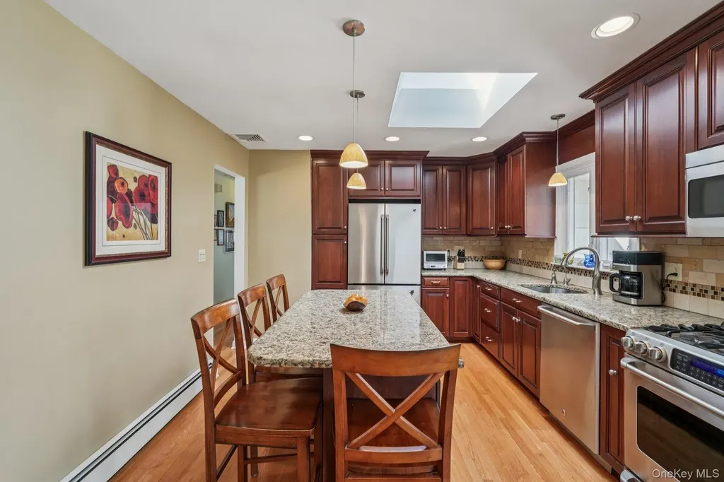 23 Will Rogers Lane Nanuet NY 10954