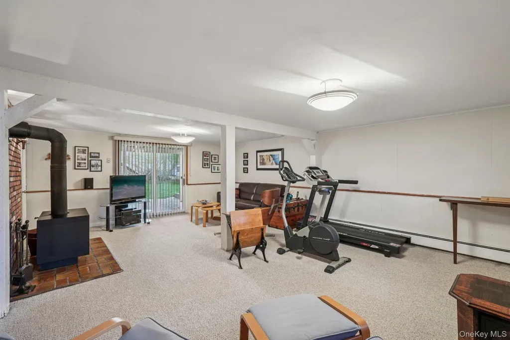 23 Will Rogers Lane Nanuet NY 10954