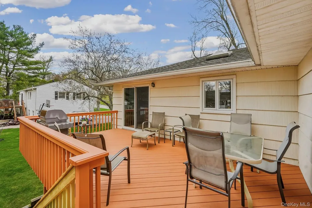23 Will Rogers Lane Nanuet NY 10954