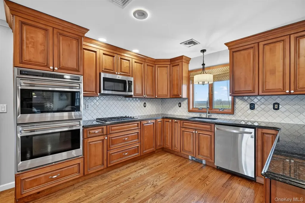 4 Cara Court Goshen NY 10924