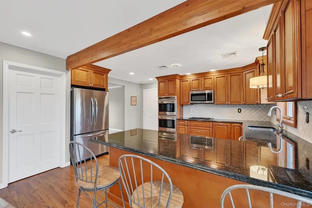 4 Cara Court Goshen NY 10924