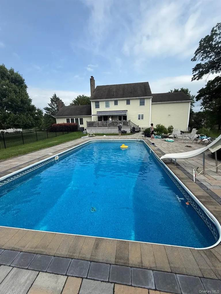 4 Cara Court Goshen NY 10924