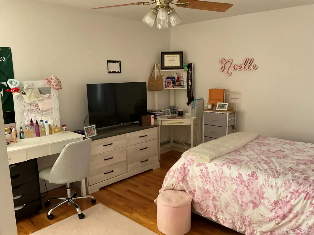 7 Tipton Drive W Shirley NY 11967