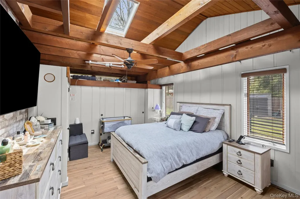 28 Old Cow Path Miller Place NY 11764