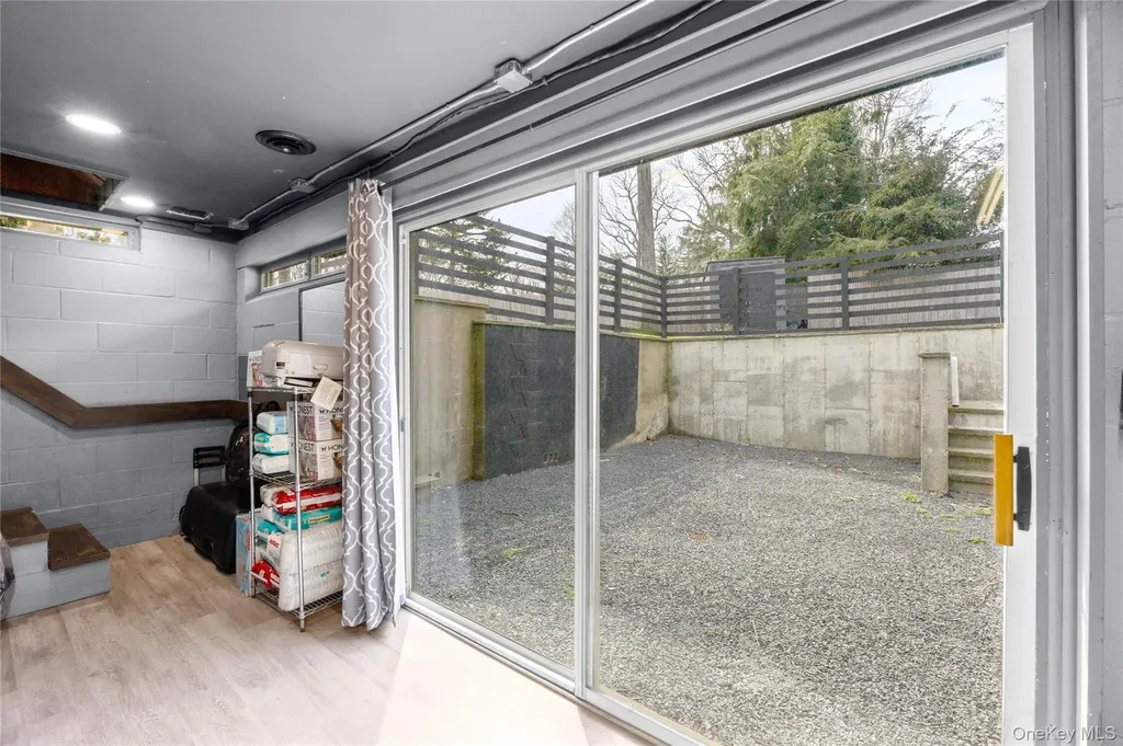 28 Old Cow Path Miller Place NY 11764