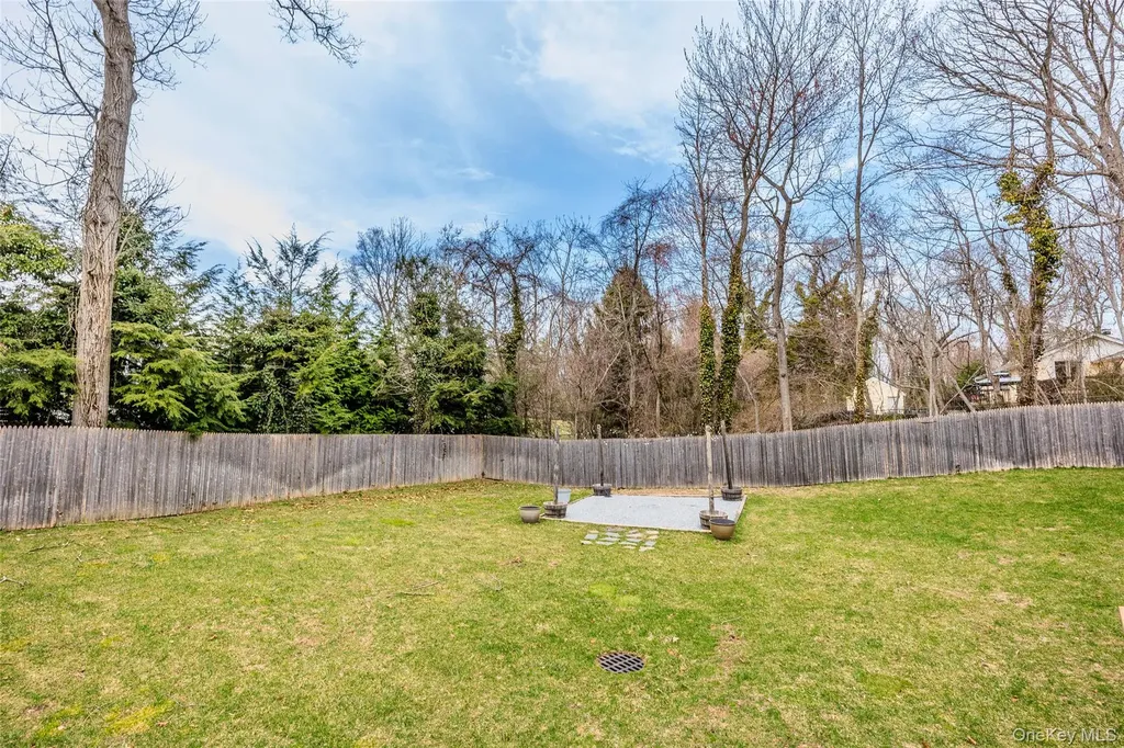 28 Old Cow Path Miller Place NY 11764