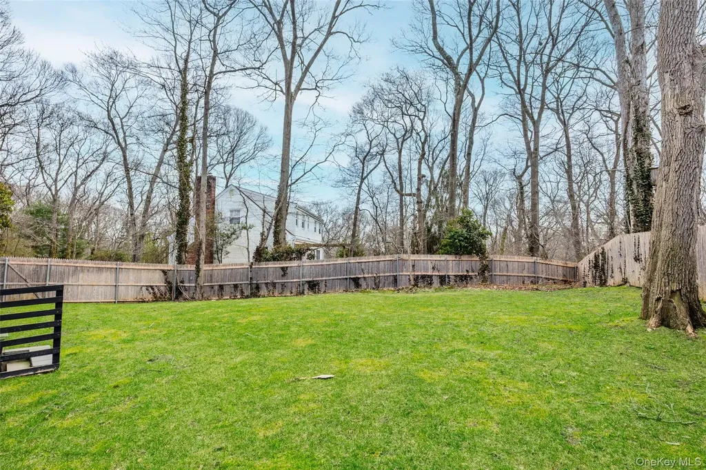 28 Old Cow Path Miller Place NY 11764