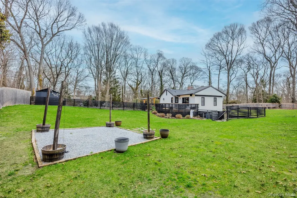 28 Old Cow Path Miller Place NY 11764