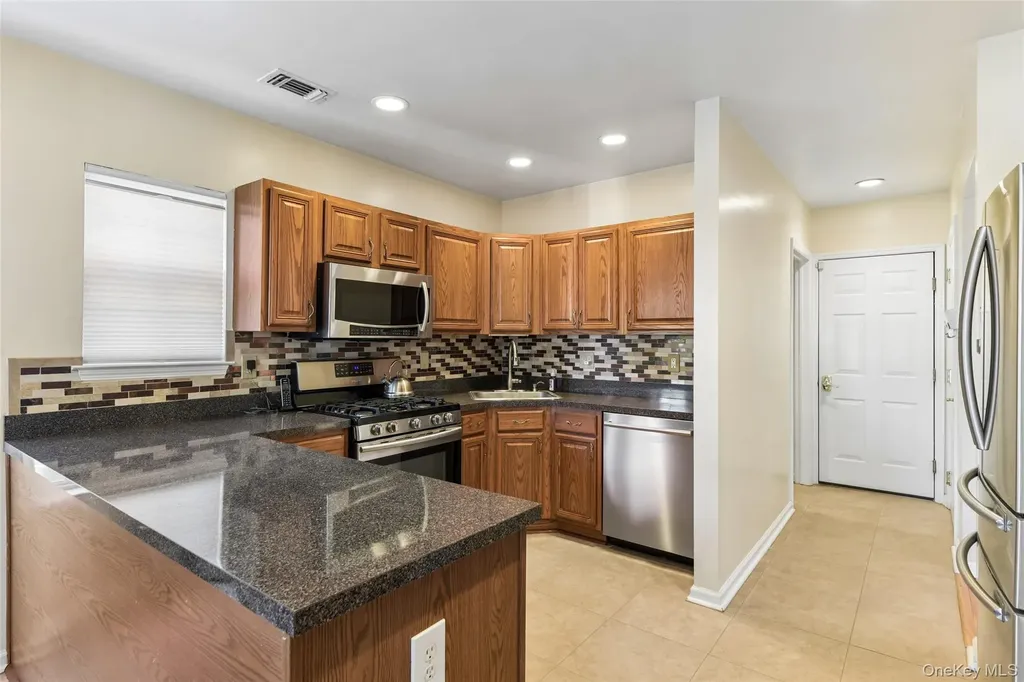 14 Julia Circle Middle Island NY 11953
