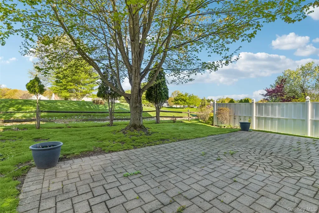 14 Julia Circle Middle Island NY 11953