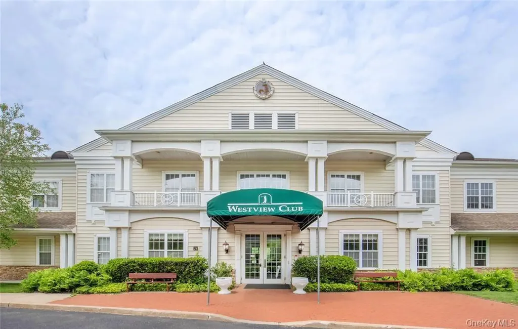 14 Julia Circle Middle Island NY 11953