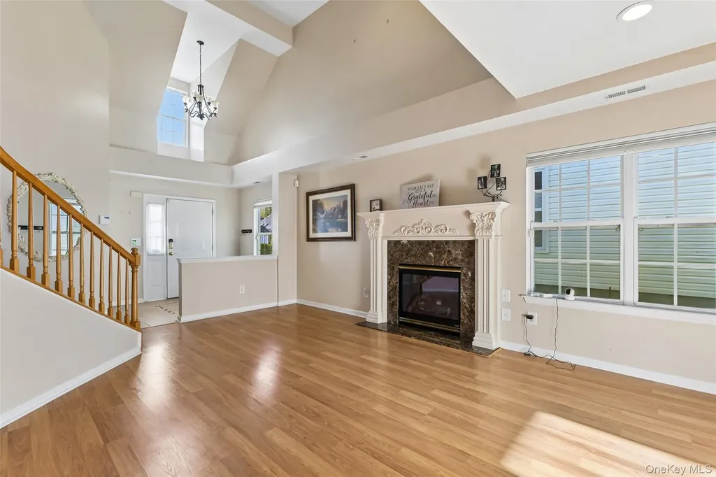 14 Julia Circle Middle Island NY 11953