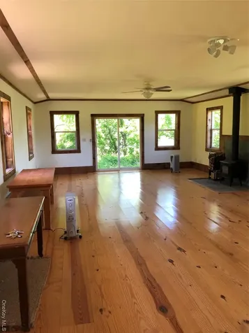 181 Huguenot Street New Paltz NY 12561