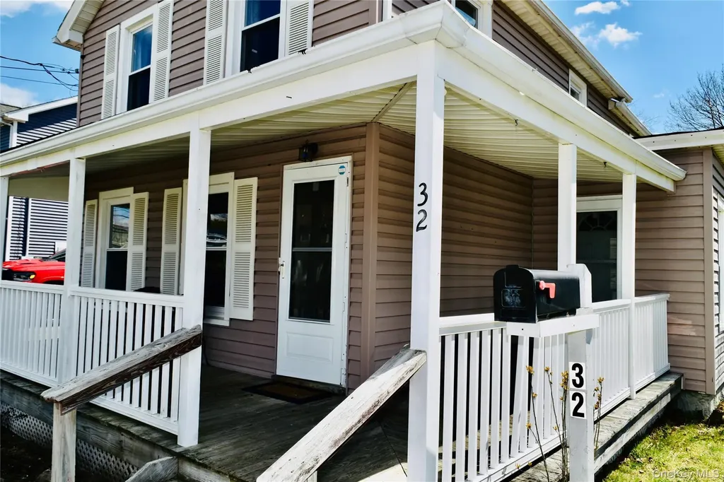 32 Pearl Street Patchogue NY 11772