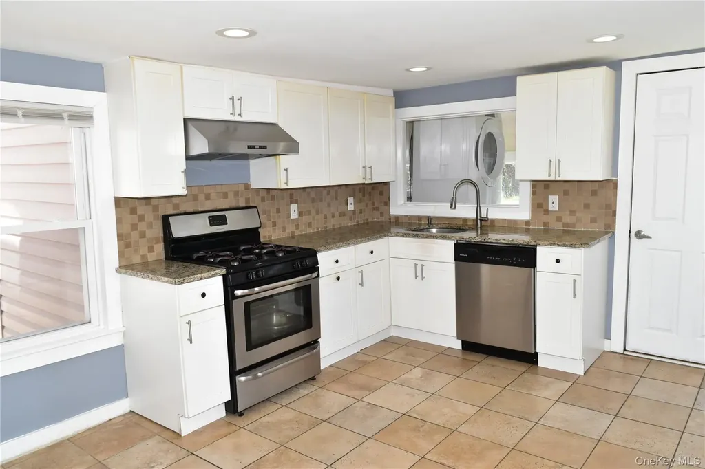 32 Pearl Street Patchogue NY 11772