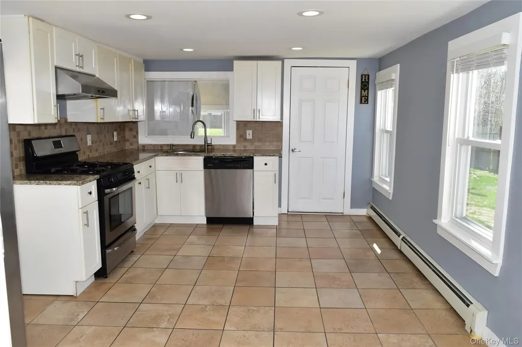 32 Pearl Street Patchogue NY 11772