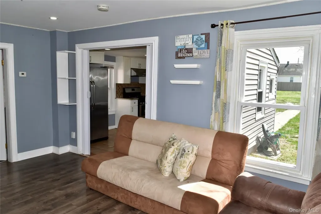 32 Pearl Street Patchogue NY 11772