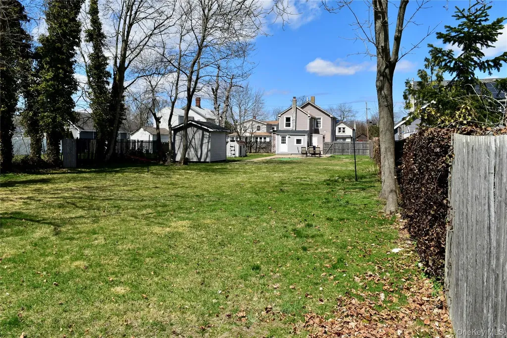 32 Pearl Street Patchogue NY 11772