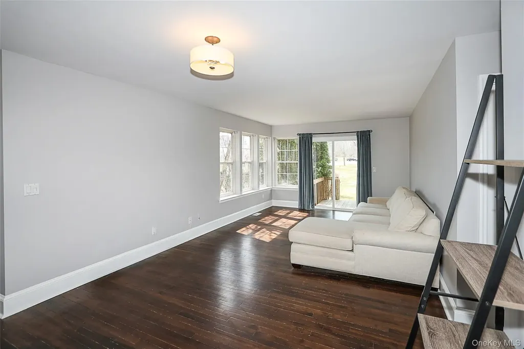 20-22 Broadlawn Drive Central Islip NY 11722