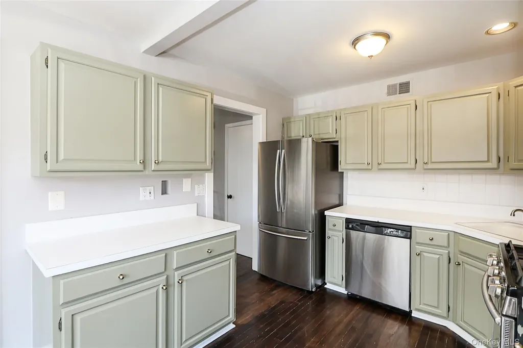 20-22 Broadlawn Drive Central Islip NY 11722
