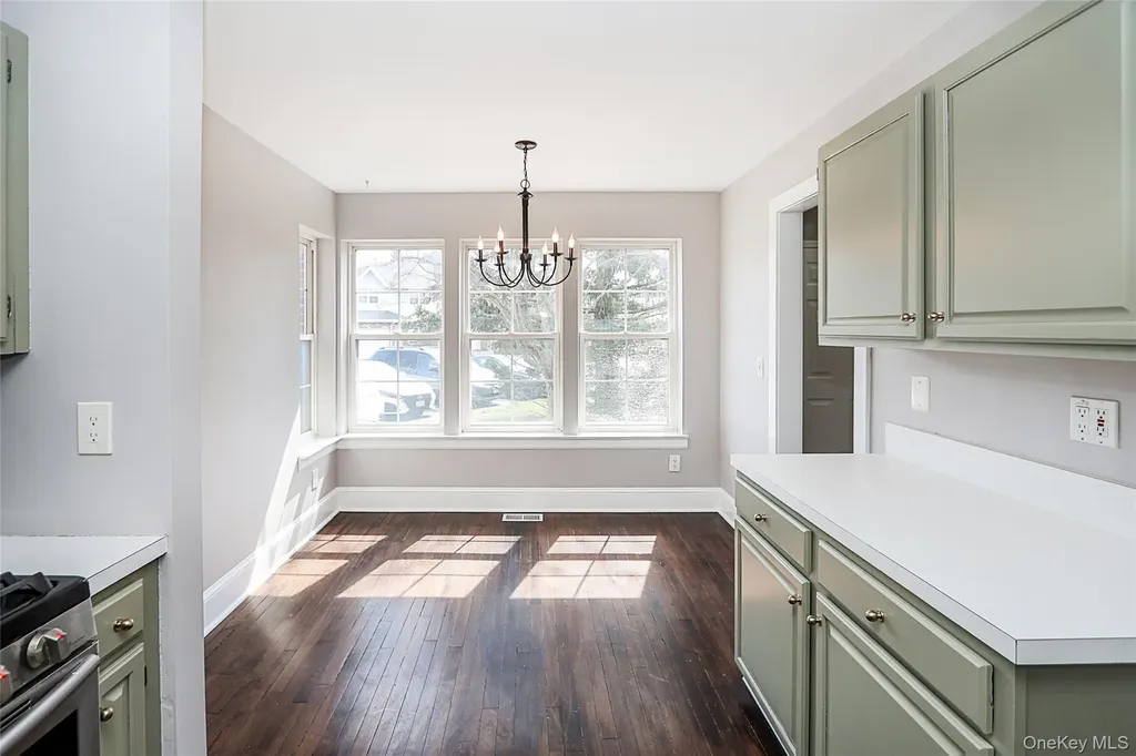 20-22 Broadlawn Drive Central Islip NY 11722