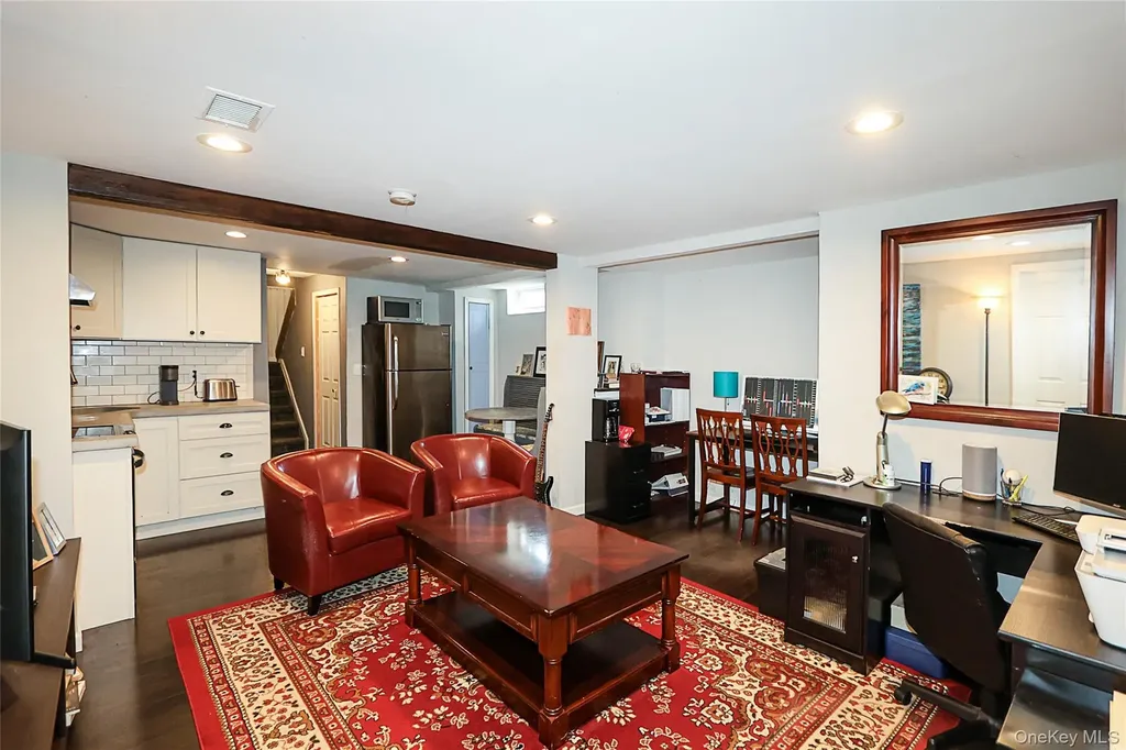 20-22 Broadlawn Drive Central Islip NY 11722