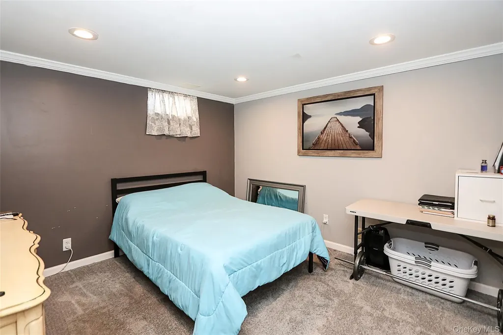 20-22 Broadlawn Drive Central Islip NY 11722