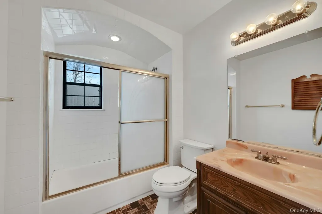 62 Somerset Drive Suffern NY 10901