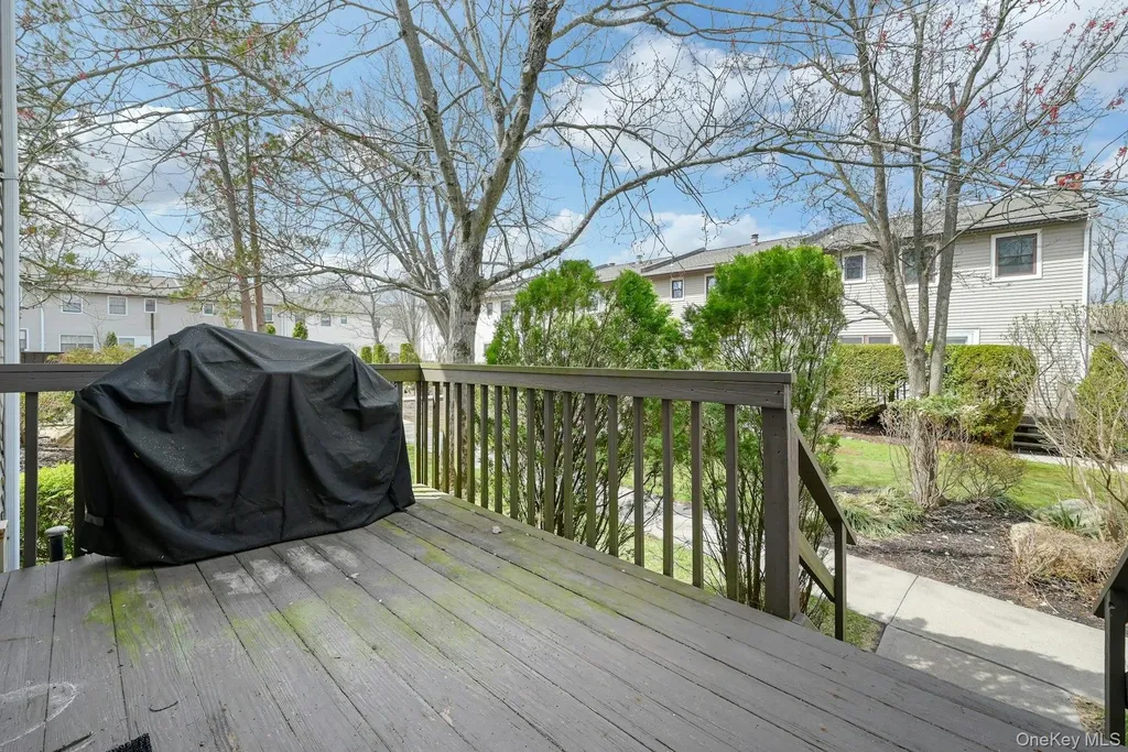 62 Somerset Drive Suffern NY 10901